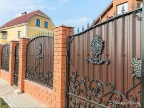 Кирпичный забор с ковкой  150 метров фото в Солнечногорске-30